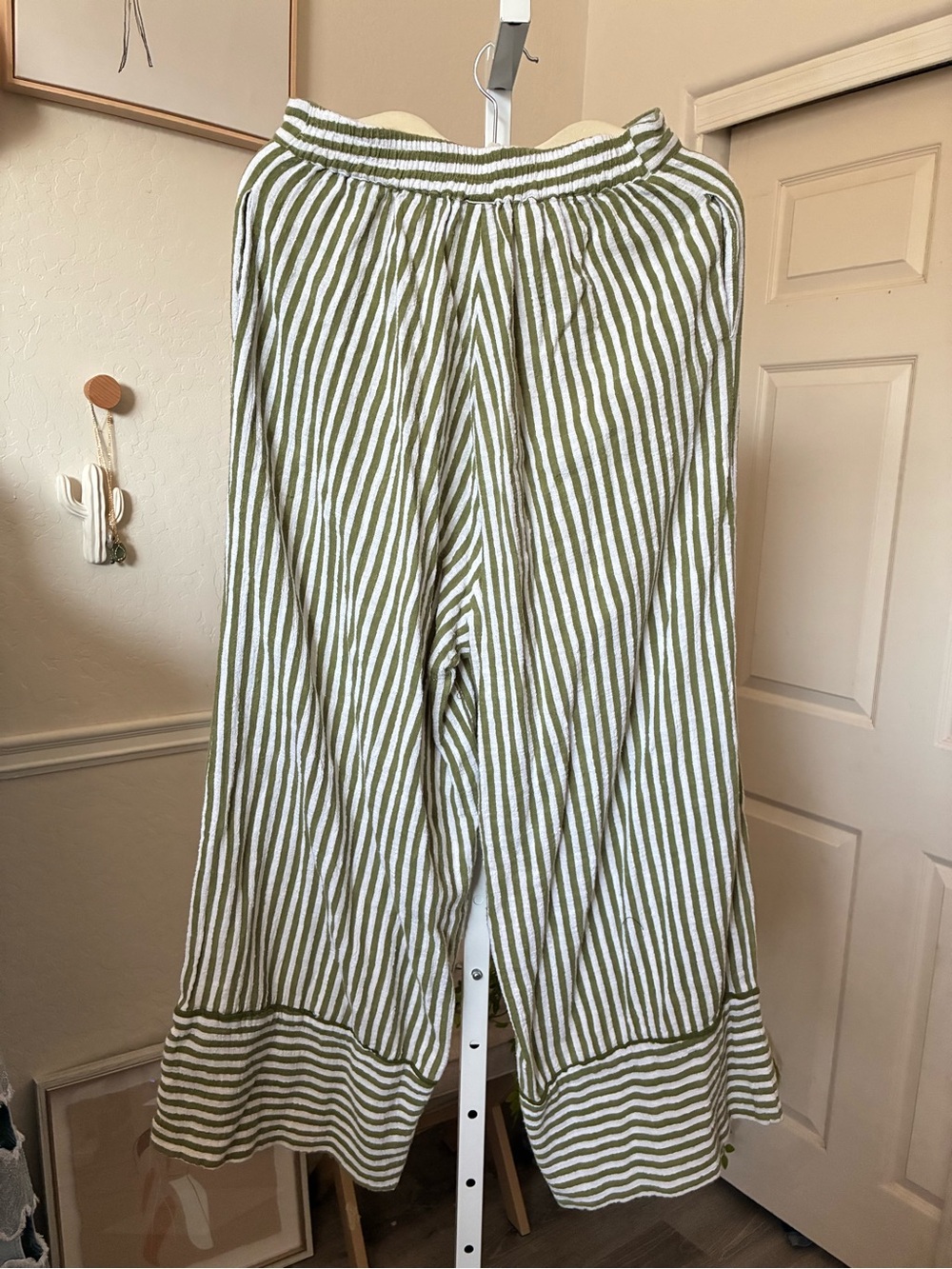 Wide-Leg Striped Crop Pants in Olive Stripe - Picture 3 of 5